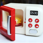 Игрушечная Микроволновая печь Kitchen, муляж курочки меняет цвет, звук свет KM603